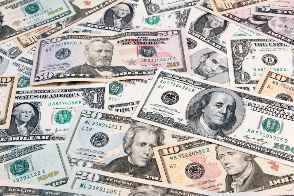 Dólar oficial y dólar blue: a cuánto abrió la cotización este lunes 30 de octubre