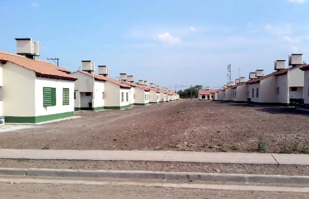 Estafas de viviendas sociales: dictaron prisión preventiva a mujer que engañó a 67 personas