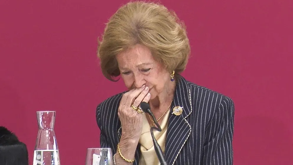 Se conoció el penoso motivo por el desconsolado llanto que tuvo la reina Sofía