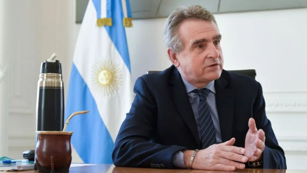 Agustín Rossi cuestionó el pacto entre Javier Milei, Patricia Bullrich y Mauricio Macri: "Dicen que son el cambio, pero se pronuncia caos"