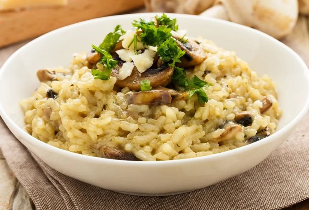 Receta de risotto de pollo y espinacas: un placer cremoso para los días frescos