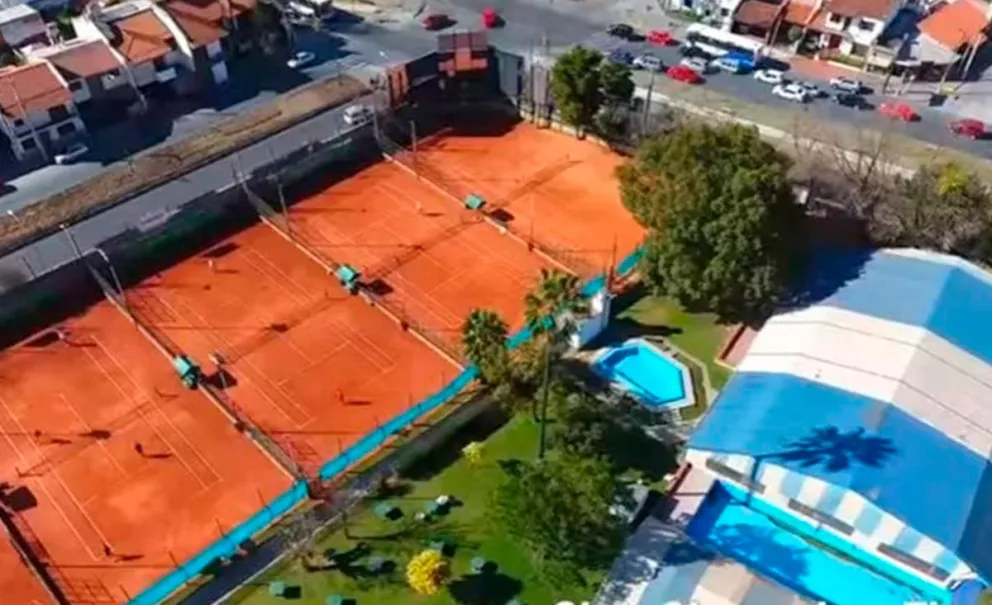 La Asociación Salteña de Tenis repudió la decisión de Gimnasia y Tiro de alquilarle terrenos a Mostaza