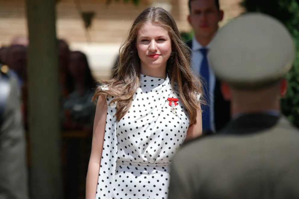 La princesa Leonor escapa de España para encontrarse con este misterioso joven