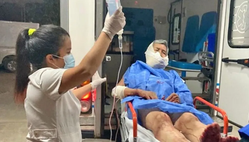 Ataque con granada a la casa del policía federal: trasladaron al hospital San Bernardo a uno de los heridos