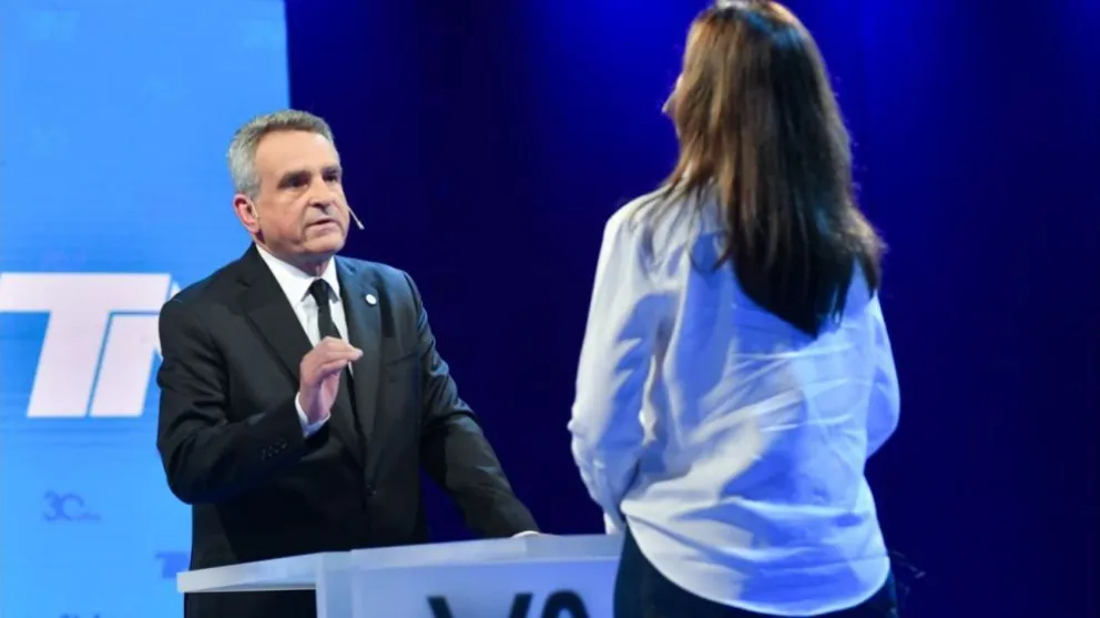 Debate de vicepresidentes| Agustín Rossi sobre las Islas Malvinas: "No podemos tener un presidente que admira a Margaret Thatcher"