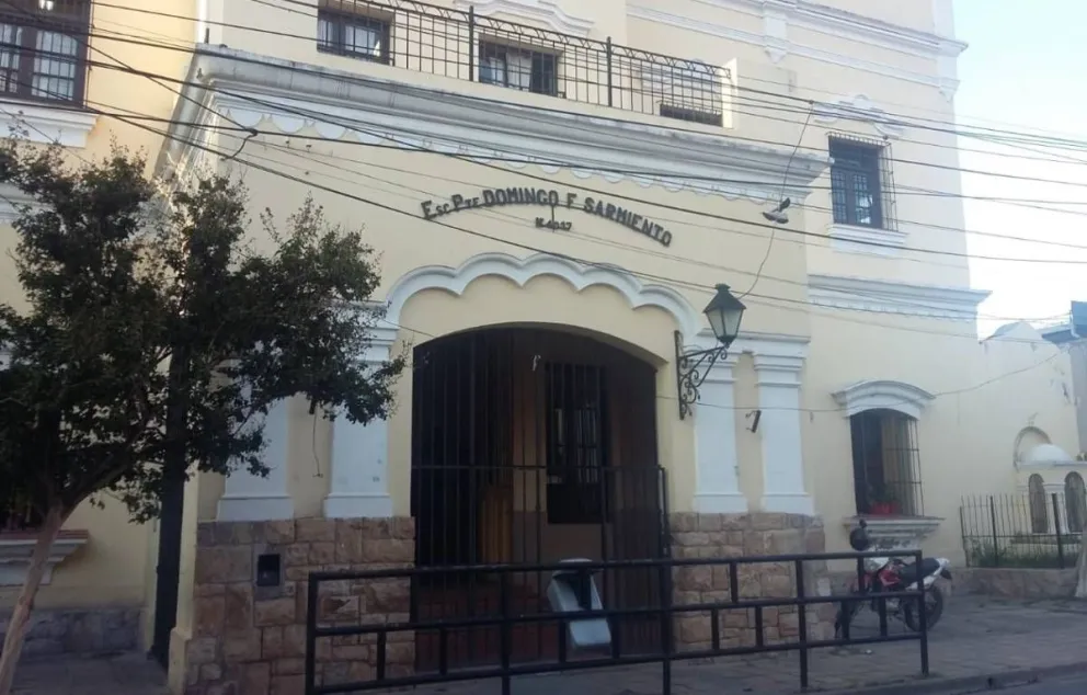 Tras suspenderse las clases en la escuela Sarmiento, mañana habrá jornada normal