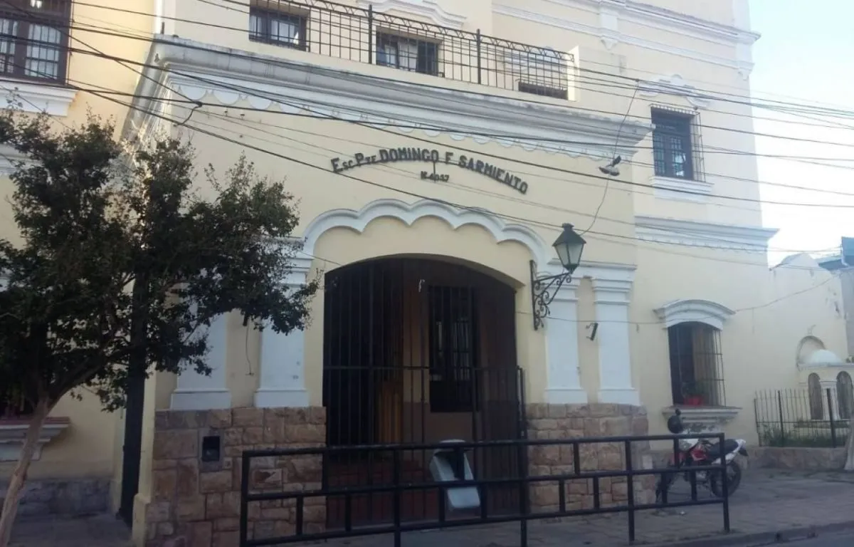 Escuela Sarmiento v&iacute;ctima de robo