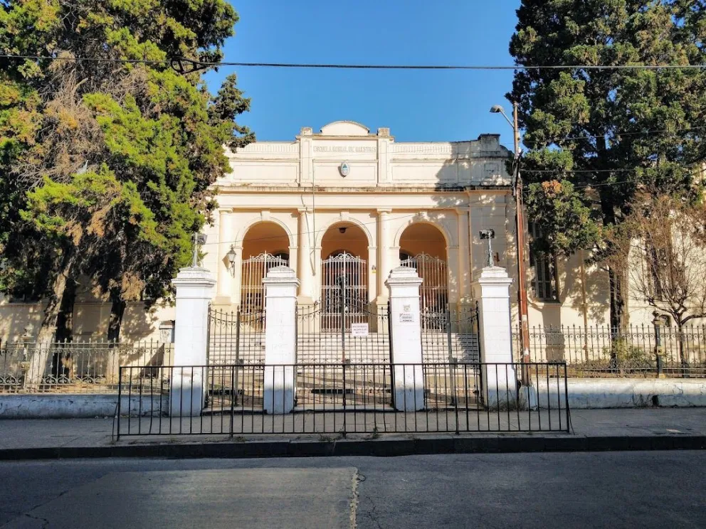 Madres de la ex escuela Normal exigen la restitución de sexto y séptimo grado a la primaria 