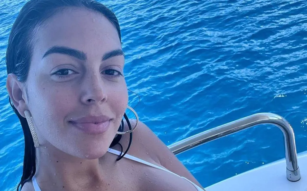 Todos los trajes de baño que usó Georgina Rodríguez este año que desataron suspiros 