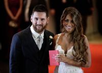 Posible crisis: por este insólito motivo Antonela Roccuzzo no acompañó a Messi a Argentina