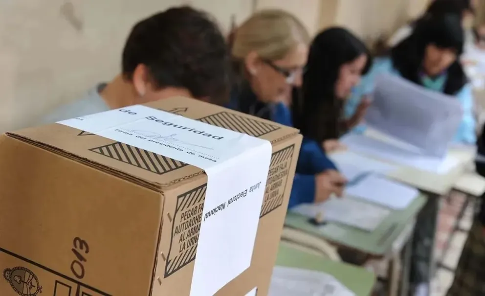Balotaje 2023: cuándo arranca la veda electoral y qué no se puede hacer 