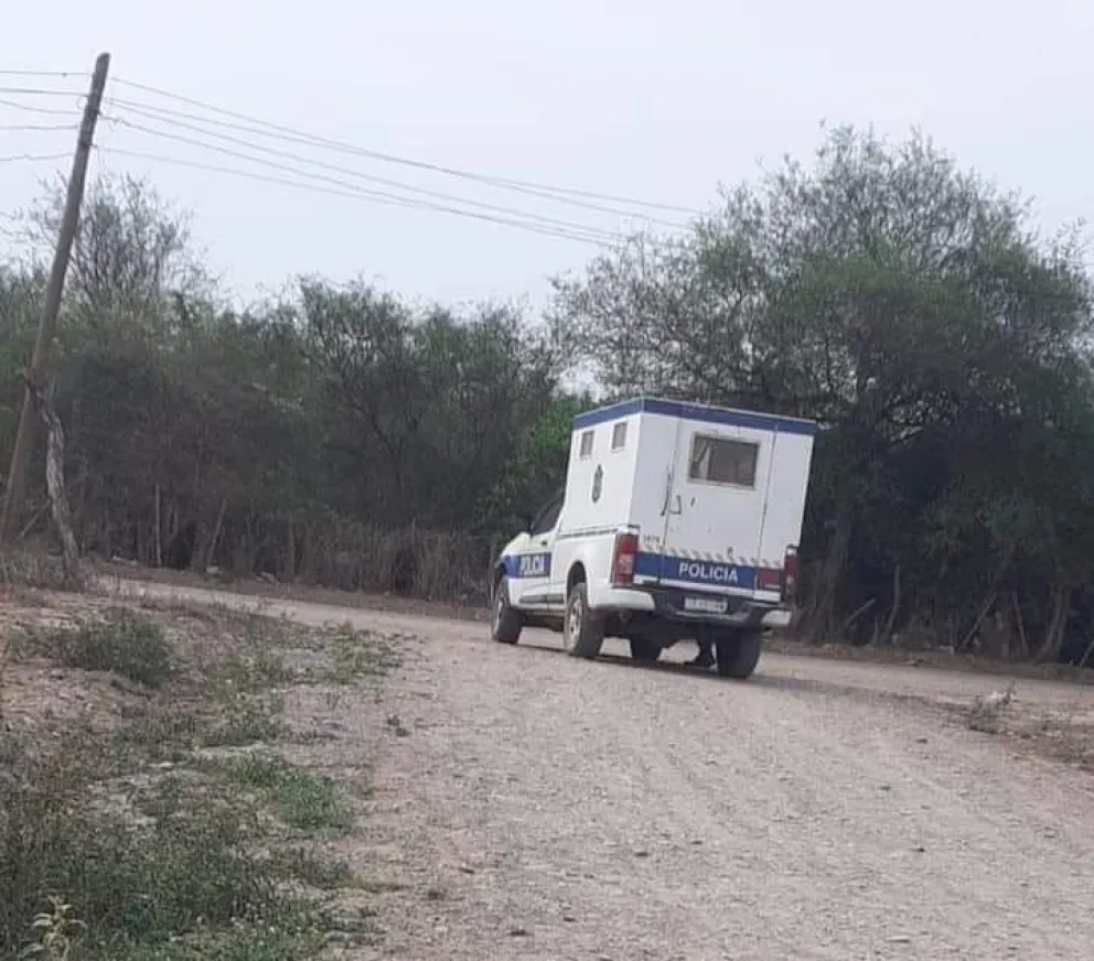 |ÚLTIMO MOMENTO| Encontraron una persona muerta en el interior de un auto abandonado