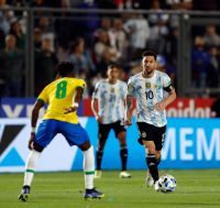 La Selección Argentina enfrenta a Brasil por eliminatorias: hora, TV y posibles formaciones