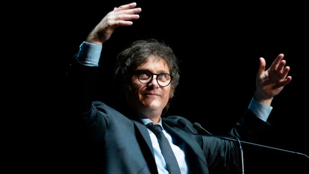 Guerra declarada entre Javier Milei y las hijas de Diego Maradona: los motivos