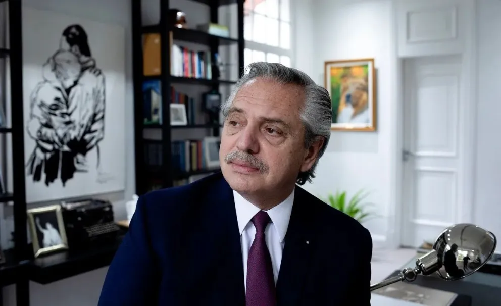 Alberto Fernández fue imputado por la contratación irregular de seguros con sobreprecio en el Estado