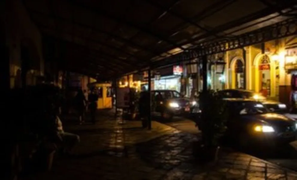 Corte de luz afecta varias calles en el centro de la ciudad de Salta