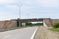 Hipólito Yrigoyen: sigue a paso firme la construcción del nuevo puente que garantizará una circulación segura