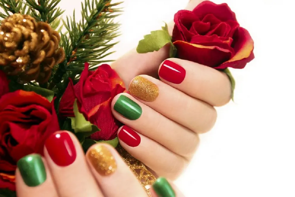Descubrí este color de esmalte que se ha convertido en tendencia y promete arrasar estos días decembrinos