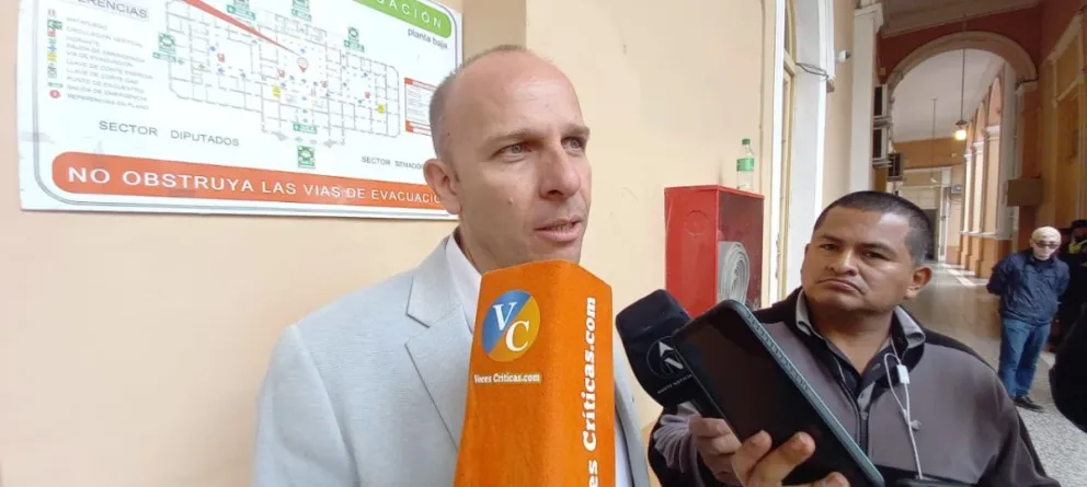 Enrique Borelli: "Vamos a trabajar para regularizar los servicios y estabilizar el municipio"