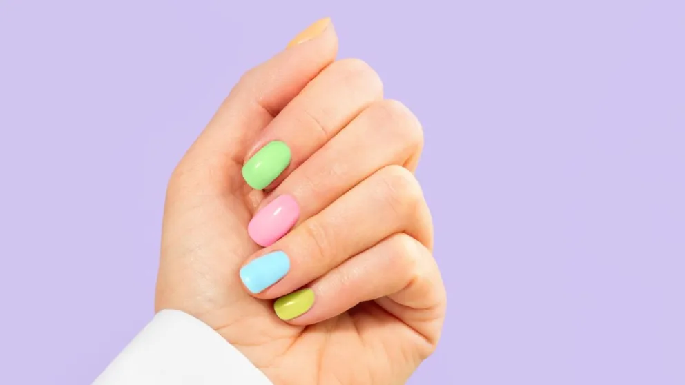 Láminas en gel: un innovador producto que te permitirá hacer tu nail art en diez minutos