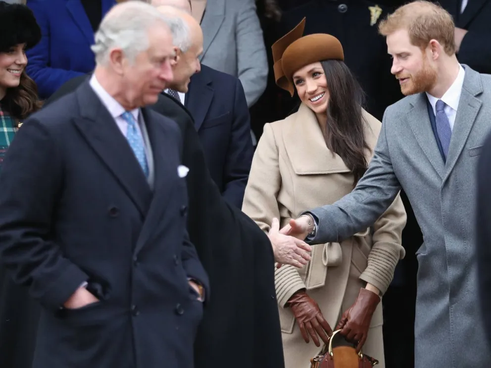 Cartas reveladoras: así fue la insólita conversación entre Meghan Markle y Carlos III tras los comentarios racistas de la realeza