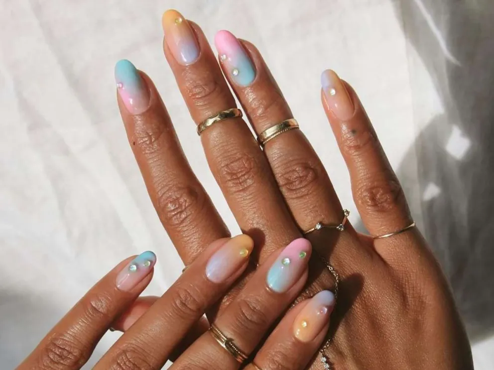 Nail art en tonos pastel: descubrí los mejores diseños para esta Navidad