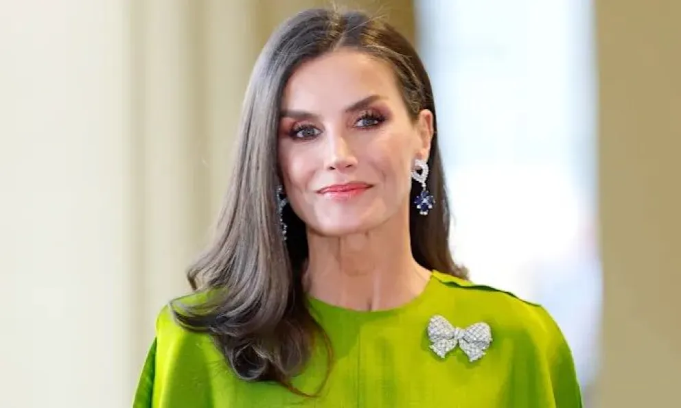 Sorprendente cambio de estilo de la reina Letizia: descubrí la inesperada marca de zapatos que no puede dejar de usar