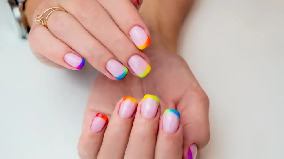 Descubrí cuál es el mejor color para que tu nail art genere un efecto rejuvenecedor en tus manos