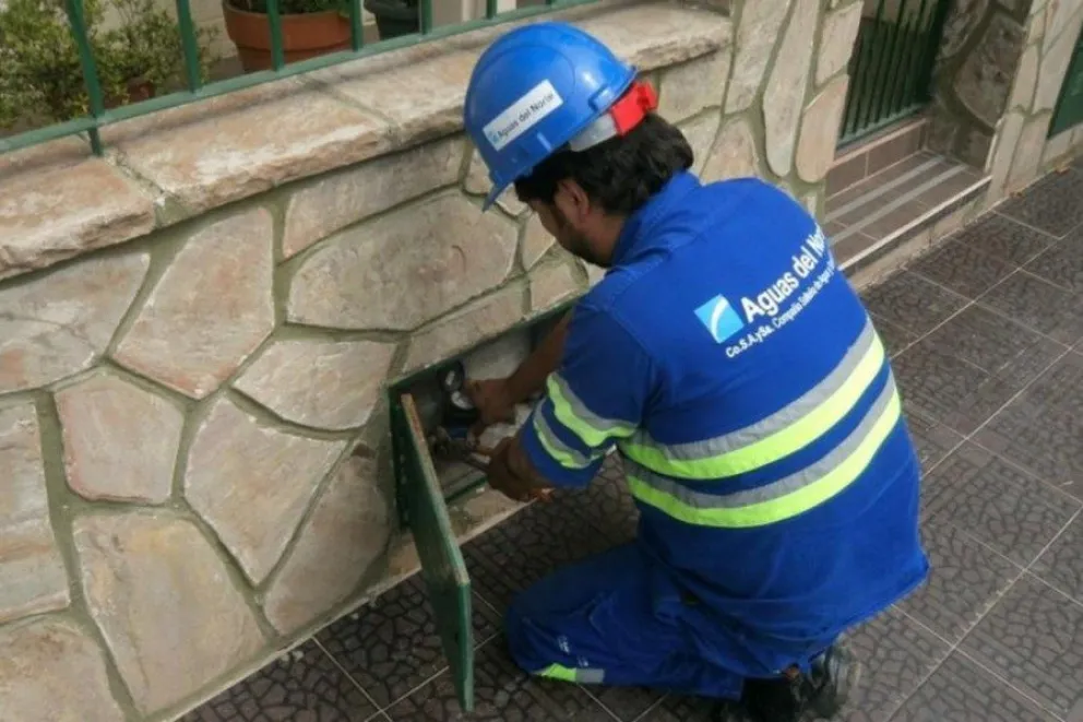 El Ente Regulador de Servicios Públicos ordenó la instalación de medidores de agua en los countries