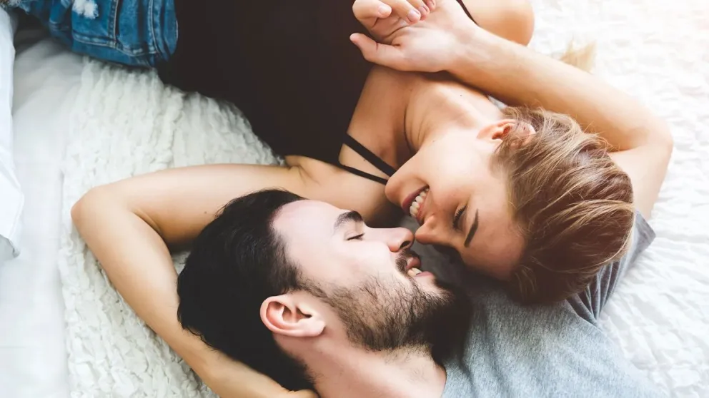 Cuáles son los signos del zodíaco más compatibles para formar pareja en este 2024, según IA