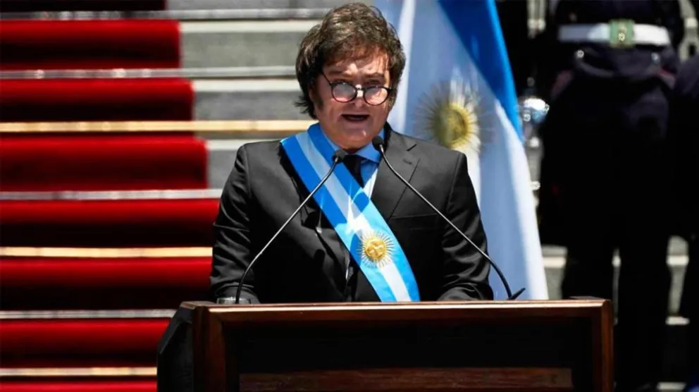 Estalló X tras el anuncio del DNU: golpe de Estado, paro nacional y cacerolazo son tendencia