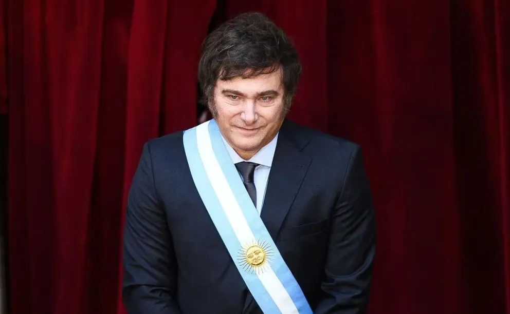 Javier Milei anticipó nuevas medidas y aseguró que los argentinos "están enamorados del modelo que los empobrece"