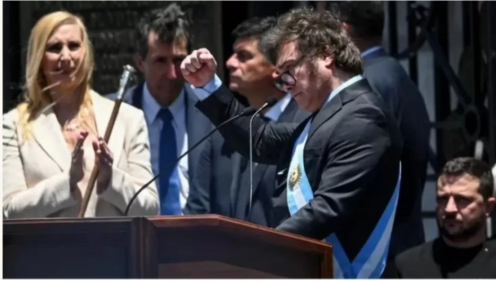 Se oficializó el primer decreto del presidente Javier Milei: tres secretarías tendrán rango ministerial