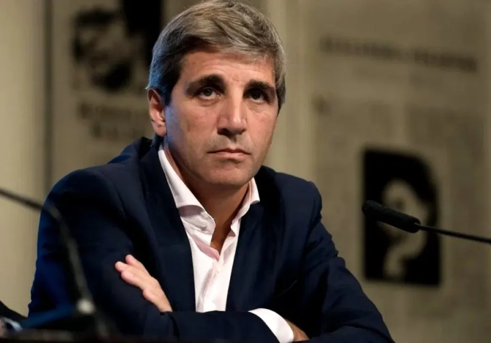Las principales definiciones de Luis Caputo en el anuncio de las medidas económicas: "Somos adictos al déficit"