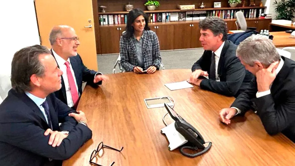 Comenzaron las negociaciones entre el Gobierno y el FMI buscando un nuevo acuerdo
