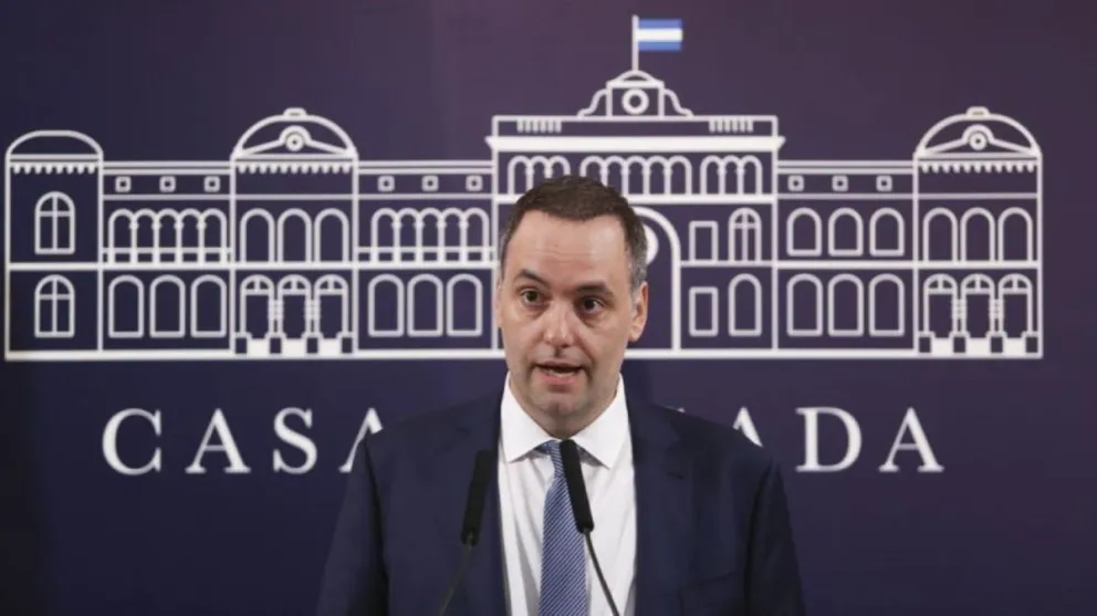 Crece la tensión: el Gobierno aseguró que "jamás se puso en discusión" la coparticipación del Impuesto PAIS