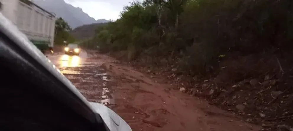 Atención: piden circular con precaución por el desborde de arroyos sobre las rutas 68 y 40