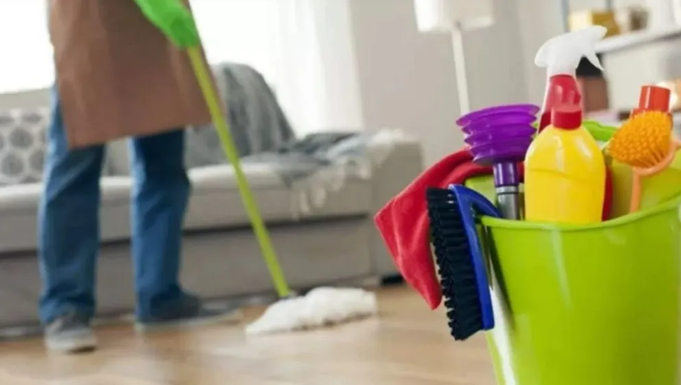 Empleadas domésticas: cuántos días de vacaciones les corresponde y cómo se pagan