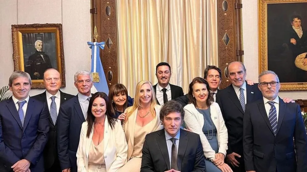 Tras la firma del DNU, Javier Milei llamó a sesiones extraordinarias en el Congreso