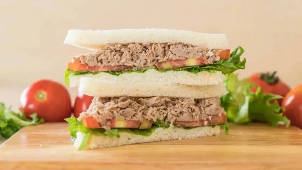 Transformá este tradicional plato navideño en algo increíble: receta de sándwiches de miga de vitel toné