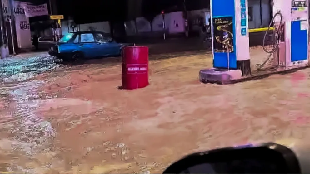 La Merced se inundó tras un fuerte temporal en la noche de Navidad