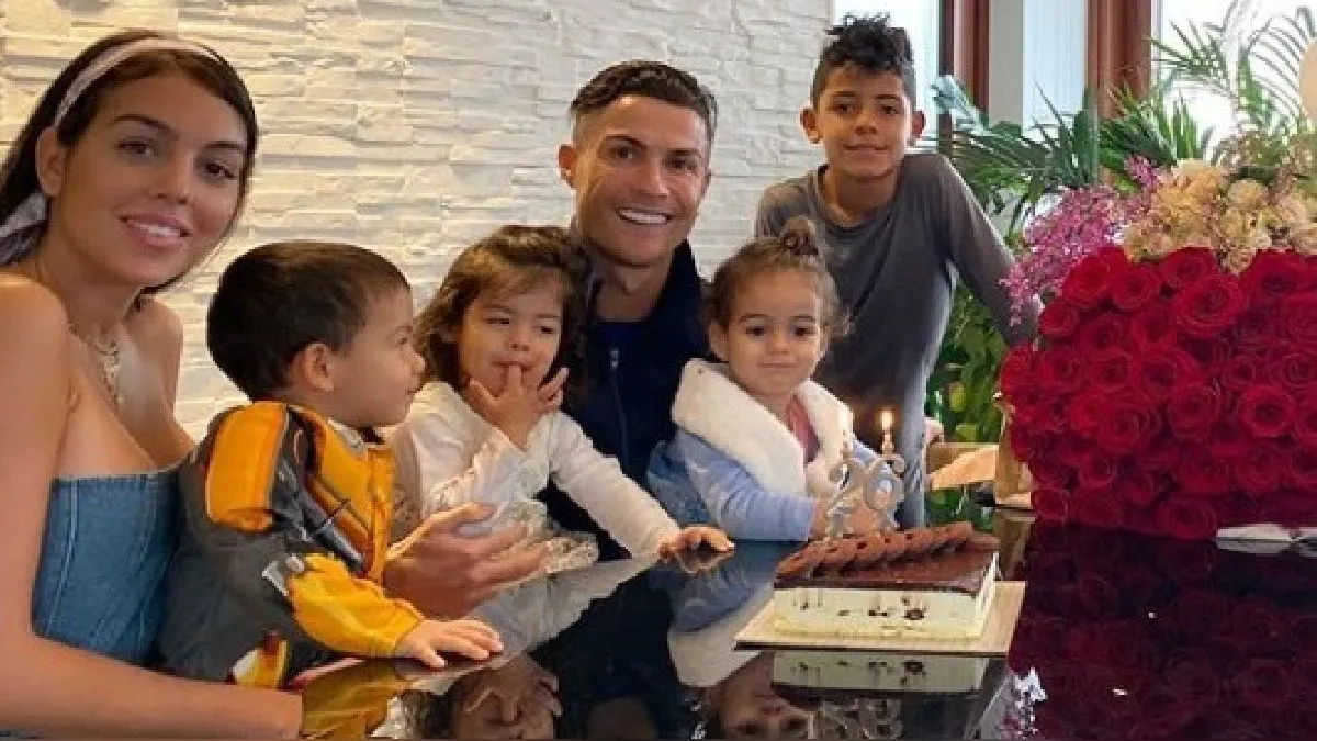 CRISTIANO RONALDO