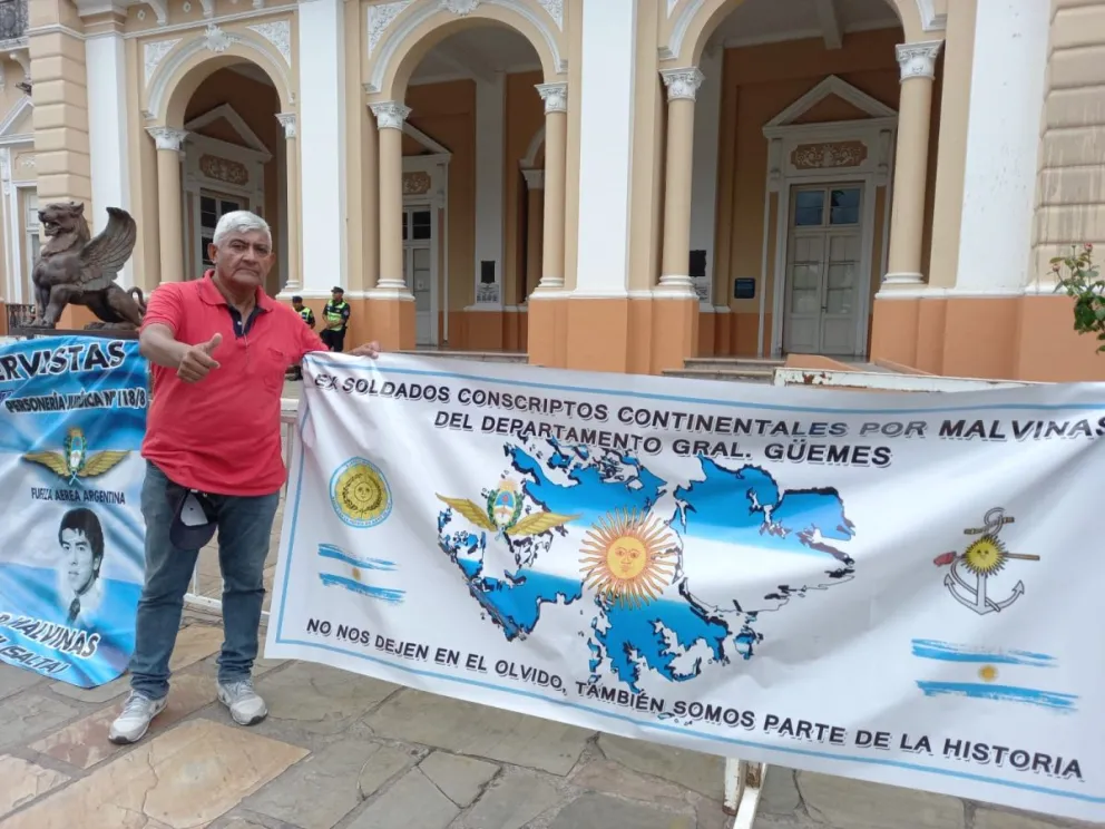 Veteranos continentales por Malvinas se manifestaron en la Legislatura: “Buscamos un reconocimiento histórico”