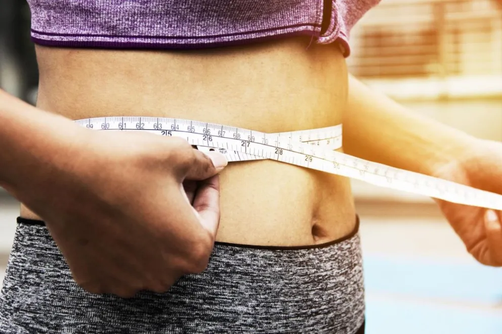 Así de fácil se elimina la grasa localizada del abdomen: 10 simples trucos a seguir