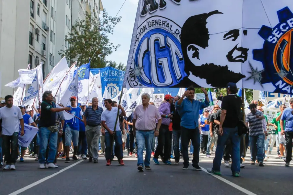 Se activó el plan de lucha: la CGT convocó a un paro nacional contra las medidas del Gobierno