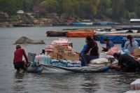 Llegada de productos bolivianos: fuerte suba de la chalana para cruzar la frontera de Aguas Blancas