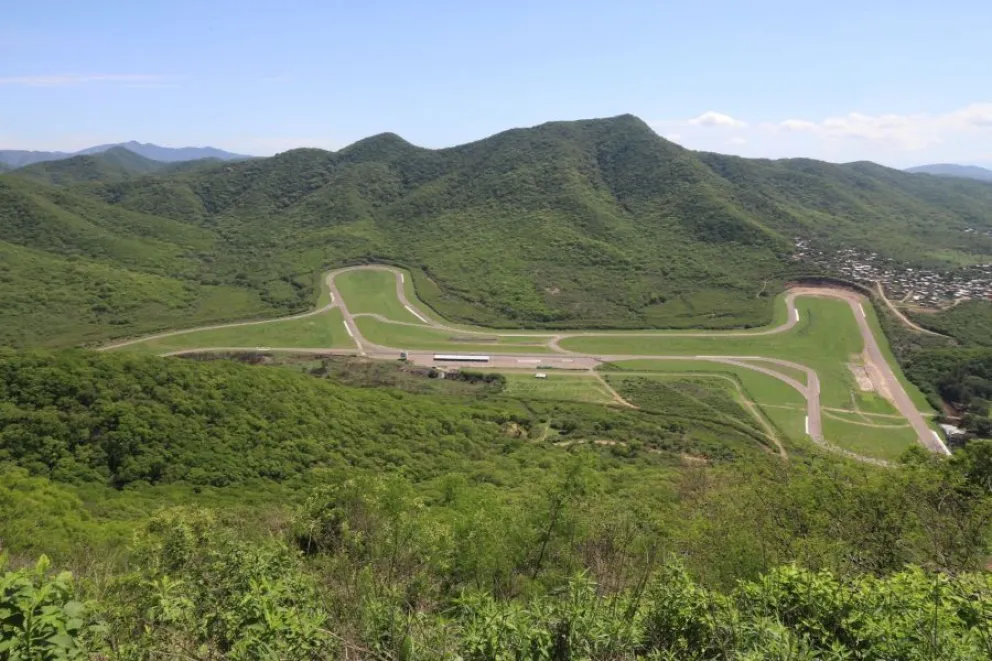 Cerro Ala Delta