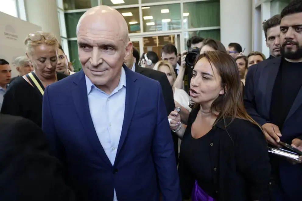 Tensión y gritos entre diputados en el primer paso para tratar la Ley Ómnibus: le quitaron lugares al kirchnerismo