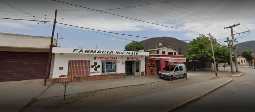 Un joven fue perseguido y baleado en una farmacia de zona este