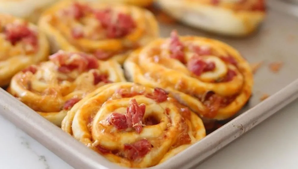 Increíbles rollos de jamón y queso que encantará a tu familia: una receta sencilla y versátil para merendar